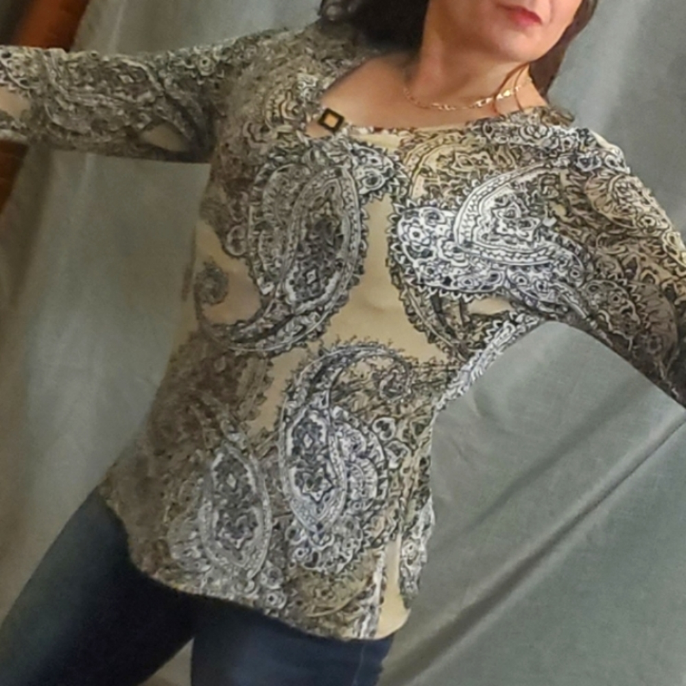 Jaclyn Smith top size M